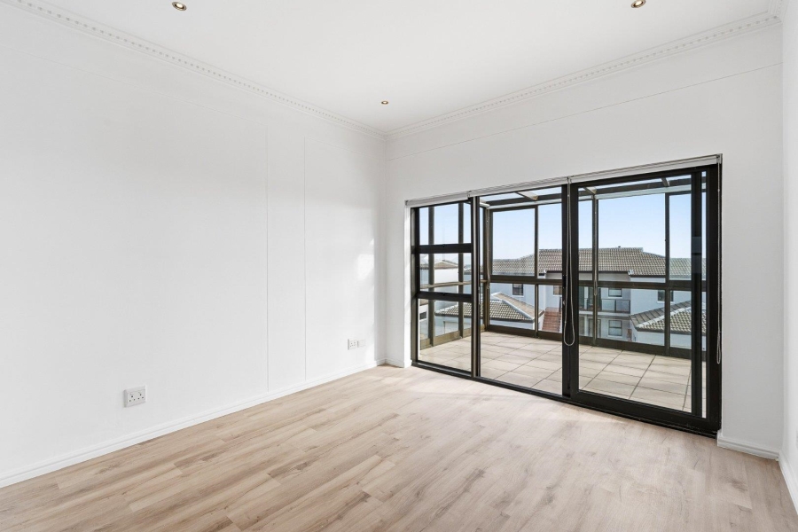 To Let 2 Bedroom Property for Rent in Big Bay Western Cape